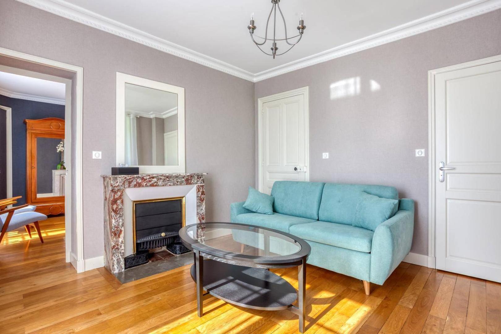 Le Clos Des Pervenches Jassans-Riottier Room photo